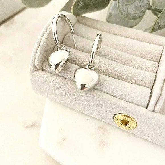 925 Sterling Silver Chunky Heart Hoop Earrings Dangle Heart Huggies - Picture 3 of 9